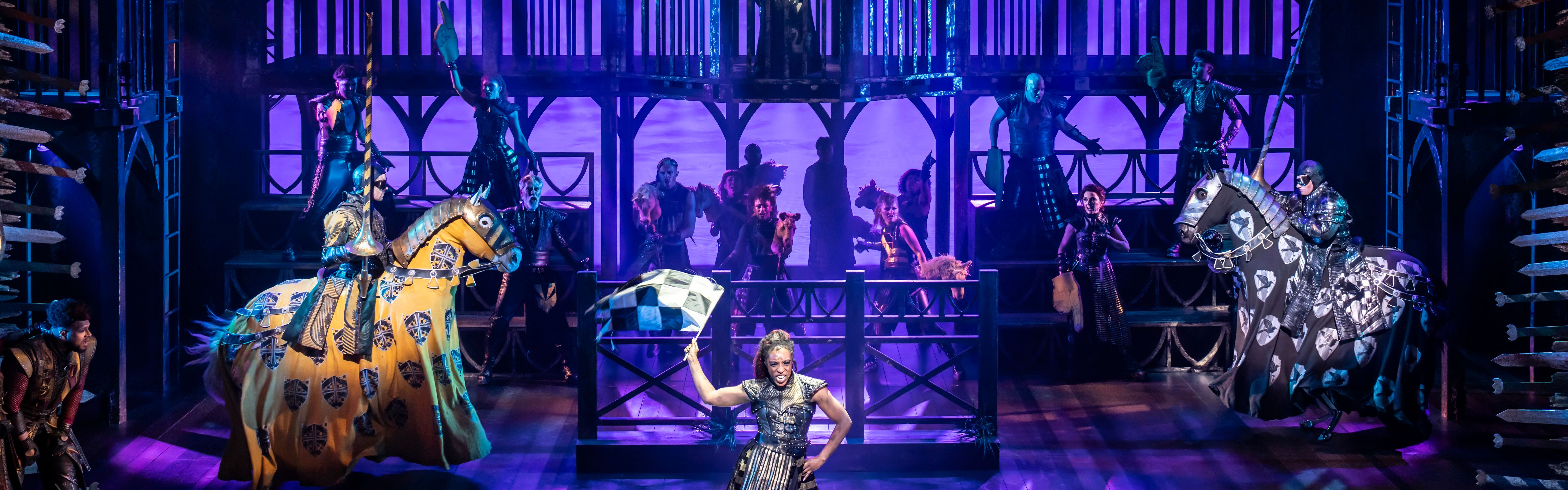 2 Knights jousting in A Knight's Tale